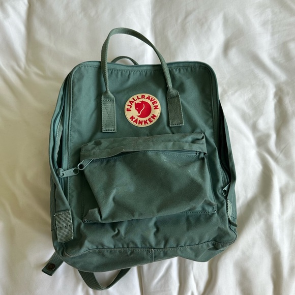 Kånken Green Backpack - Picture 1 of 4